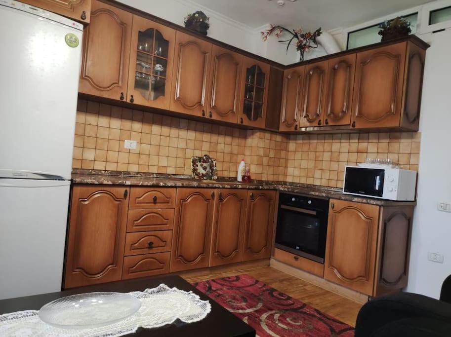 Flat In Tirana, Rruga 5 Maji, Tirana