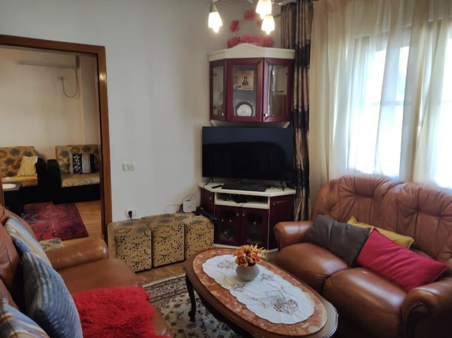 Apartament Flat In Tirana, Rruga 5 Maji, *