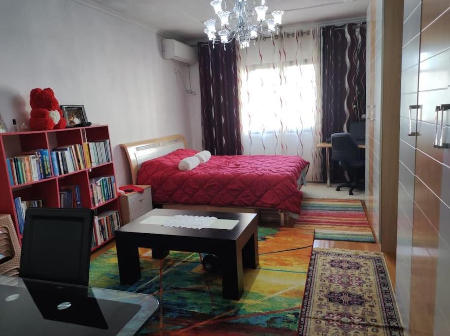 Flat In Tirana, Rruga 5 Maji, Apartment